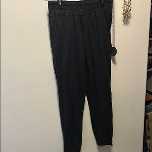 Women’s Lululemon Black Jogger Pants